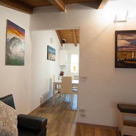 Il Borgo Appartamento Luca 帕爾馬 外观 照片