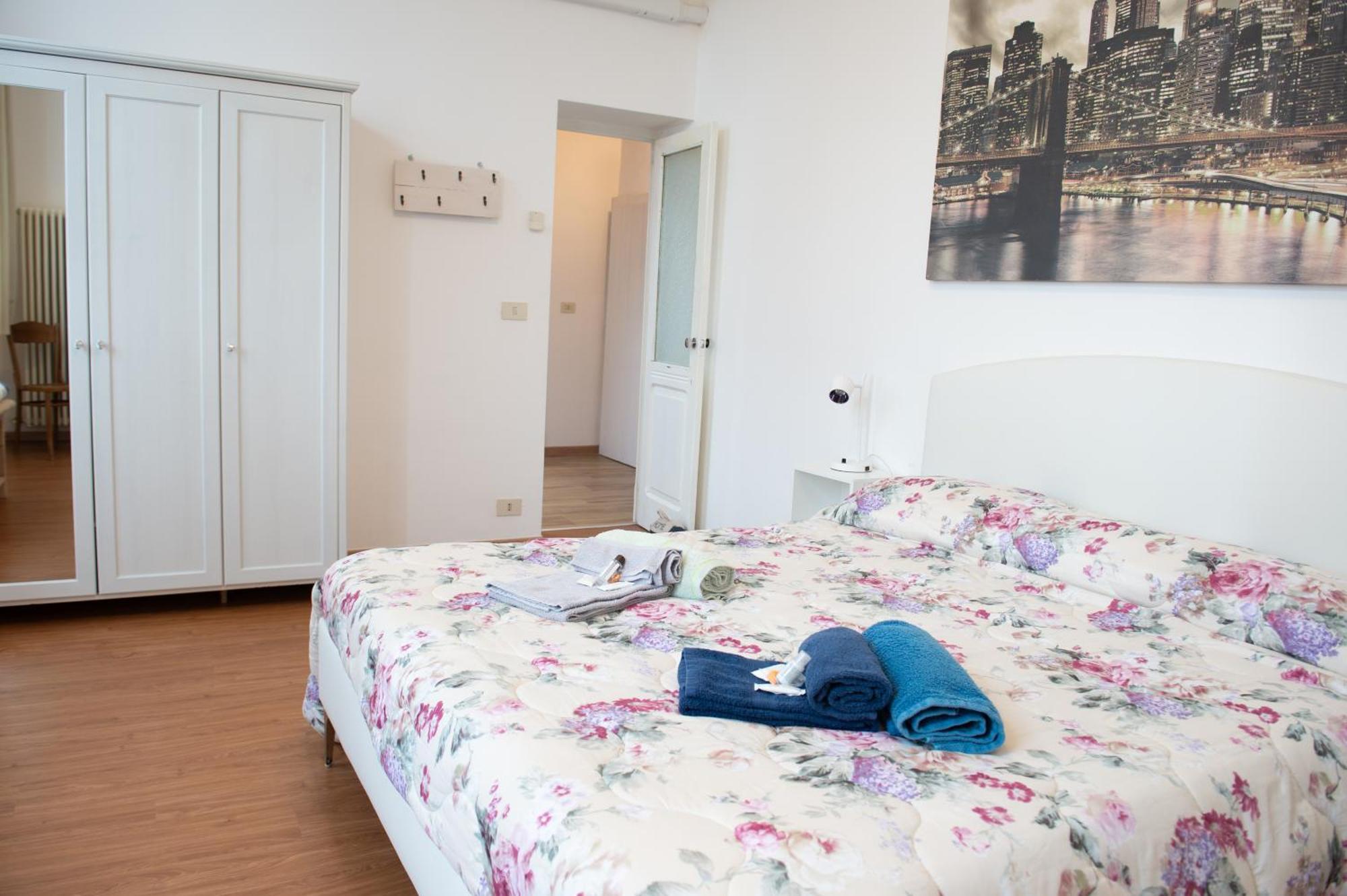Il Borgo Appartamento Luca 帕爾馬 外观 照片